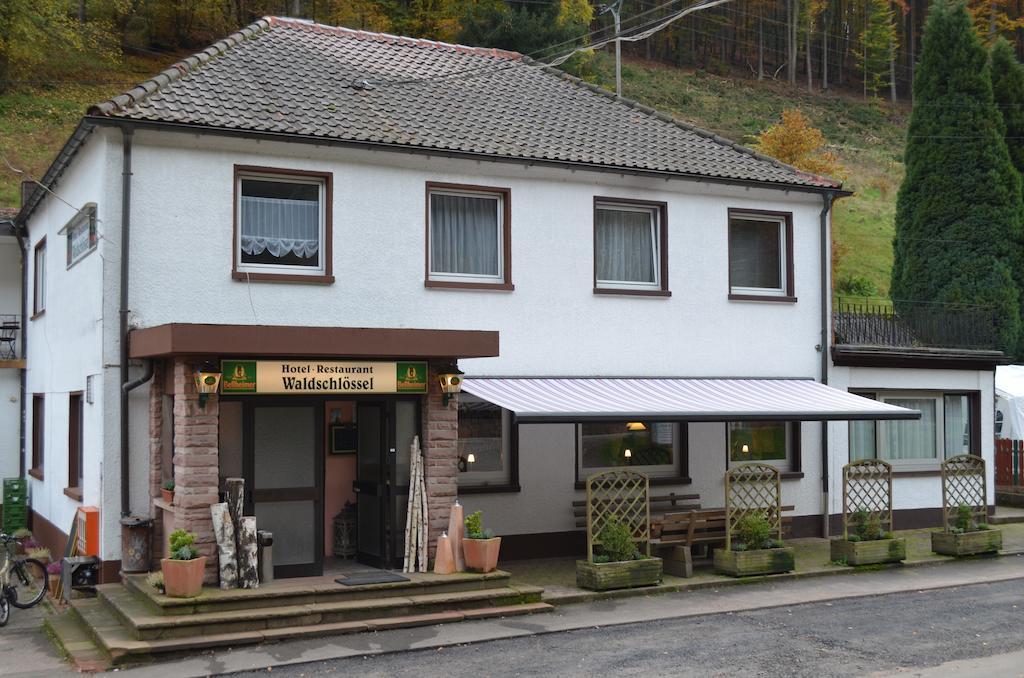 Hotel Restaurant Waldschloessel Speyerbrunn Exteriör bild
